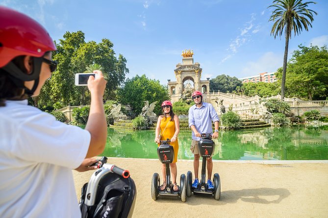 2,5h Barcelona Gaudí Segway Tour - Monumental Bullring and the return through Born