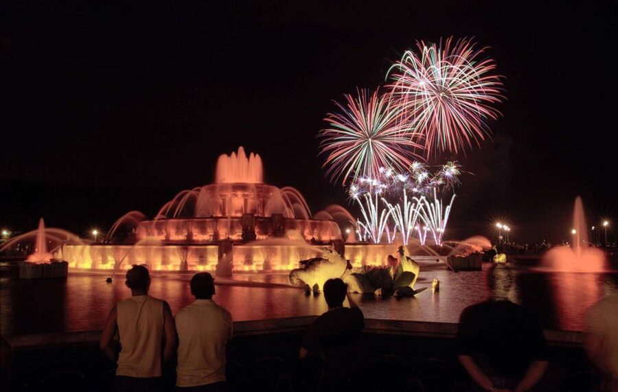 2 Hour Chicago Pier Fireworks & Evening Segway Tour - Why this evening route works so well