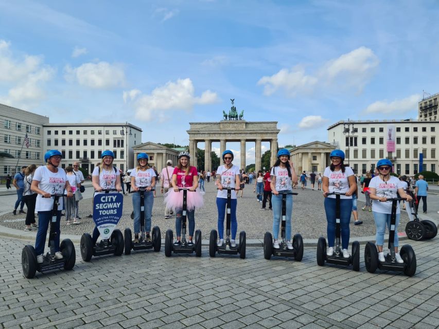 3h-Berlin: Private Sightseeing Segway Tour - Along the Spree toward the Reichstag