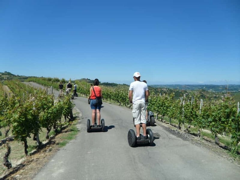 Alba: Guided Segway Tour through Langhe Hills and Vineyards - The climb toward the panoramic point