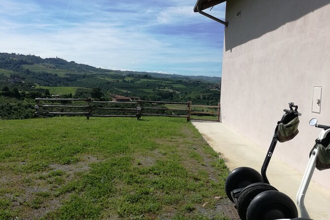 Albahills Segway Tour - Climbing into the Langhe hills