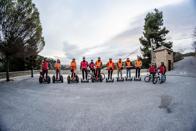 Alhambra Skip-the-Line with Albaicin, Sacromonte by Segway/Bike - The Nasrid Palaces and Generalife Gardens