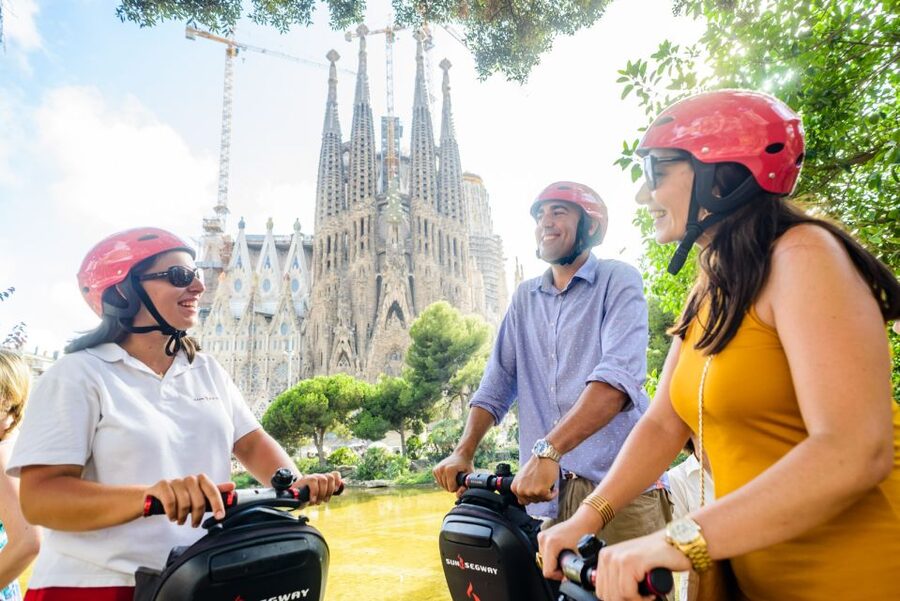 Barcelona: 2,5hr Art of Gaudí Segway Tour - Key points to know before you book