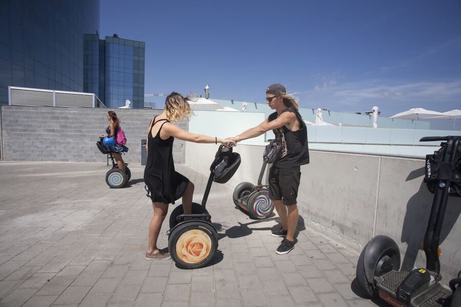 Barcelona: 3-Hour Segway Sightseeing Tour - From Columbus Monument to Port Vell