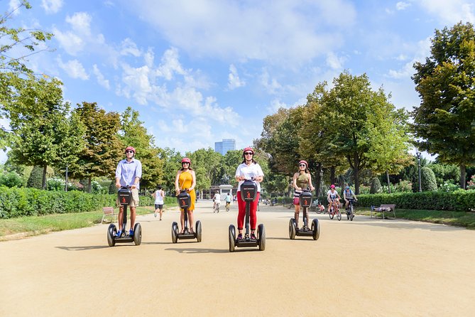 Barcelona: Citizen Segway Tour - Arc de Triomf, Monumental, and the Eixample grid