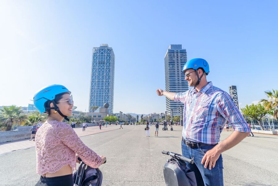 Barcelona: City and Seafront Guided Segway Tour - Guides, group size, and the learning curve