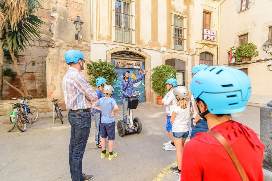Barcelona: City and Seafront Guided Segway Tour - Getting started in the Gothic Quarter