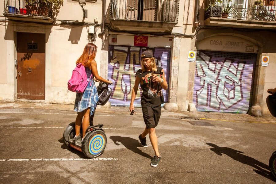 Barcelona: City Highlights Guided Segway Tour - Arc de Triomf and Ciutadella Park