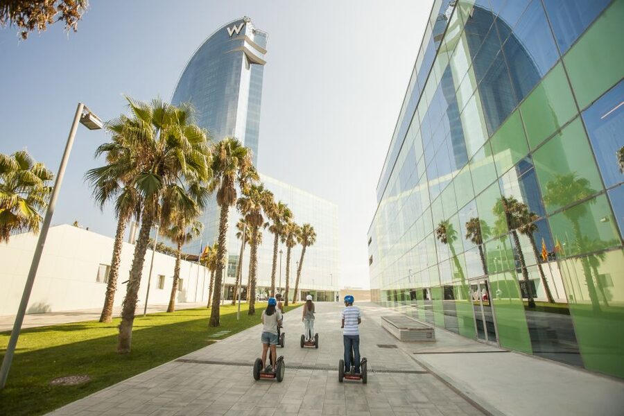 Barcelona: Old Port and Gothic Quarter Guided Segway Tour - From Ciutadella Park to the Arc de Triomf