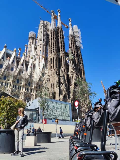 Barcelona Segway Tour: ❤️Gaudi Highlights❤️ - Why a Segway works well for Gaudí sightseeing
