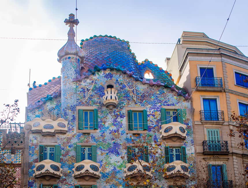 Barcelona Segway Tour: ❤️Gaudi Highlights❤️ - Two hours or three?