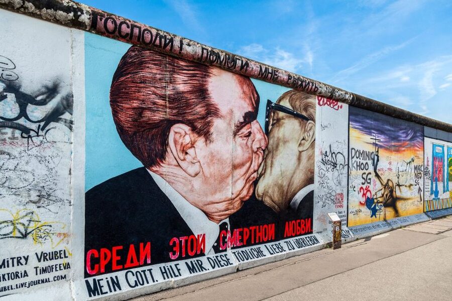 Berlin: East Side Gallery and Cold War Segway Tour - Starting in central Berlin on two wheels