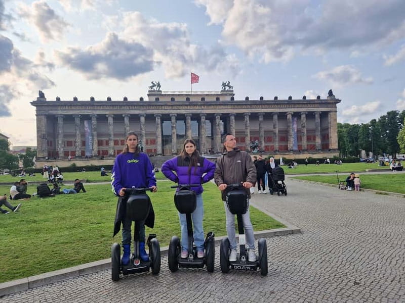 Berlin: guided Segway tour in the heart of the city - Meeting Berlin’s divided past at the Wall