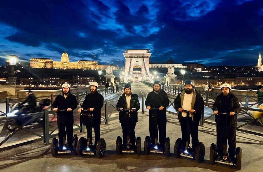 Budapest: 1 Hour Instagram Segway Tour - Clark Adam Square and Chain Bridge