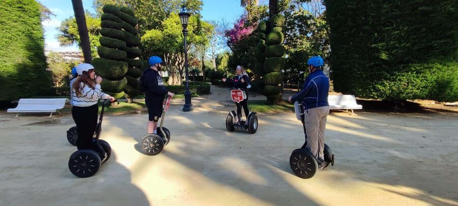 Cadiz: Private 1.5-Hour Old Town Tour by Segway - Viewpoints, beaches, and time for photos