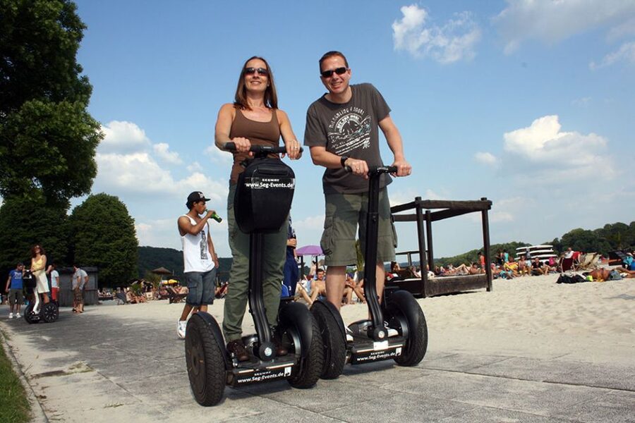 Essen: Segway Tour Along the Baldeneysee - Following the full reservoir by Segway