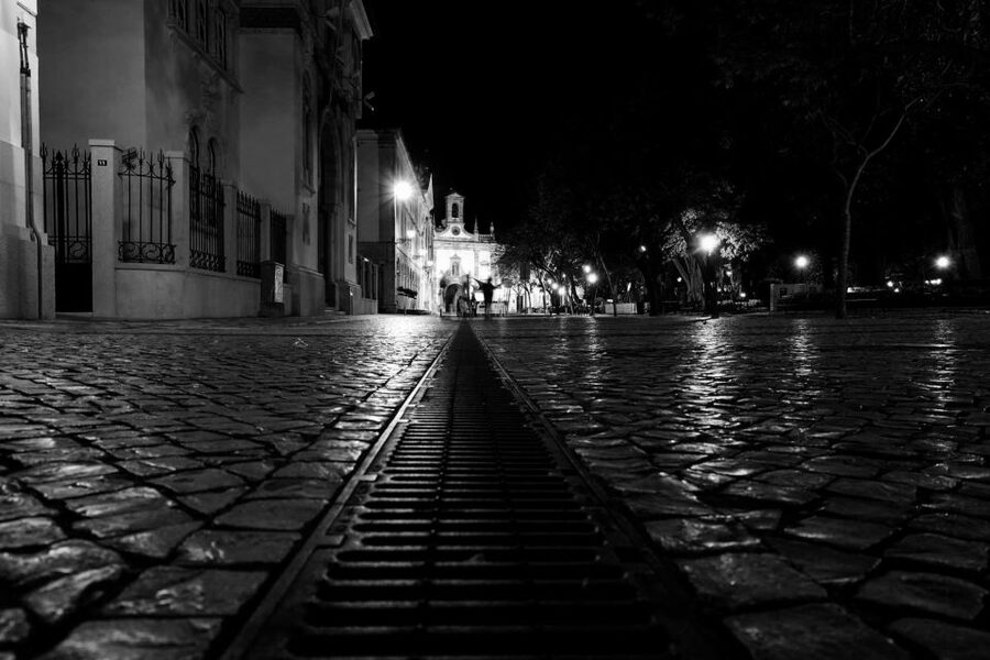Faro: Night Segway Tour with Cocktails - Why the private-group format matters