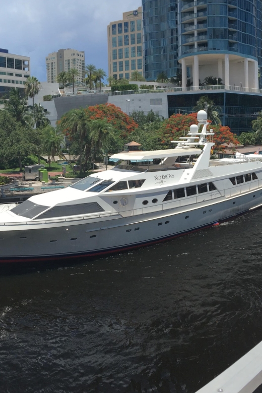Fort Lauderdale: Famous Yachts and Mansions Segway Tour - Photo stops, skyline views, and local tips