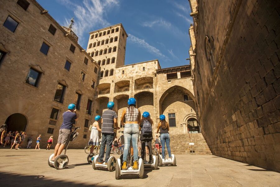 Gaudi's Barcelona 2-Hour Segway Tour with a Live Guide - Meeting Gaudí in L’Eixample