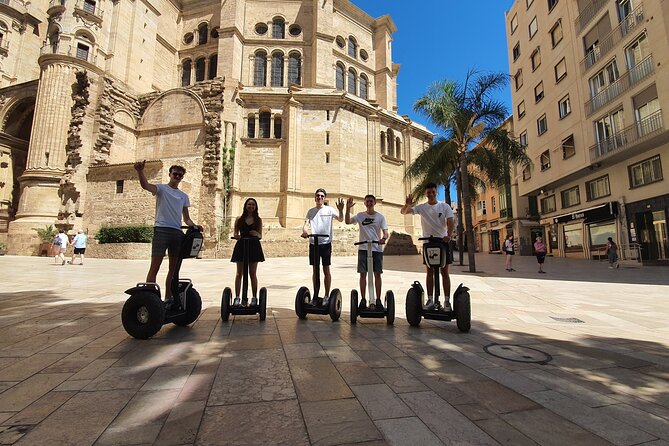 Gibralfaro Castle, Port & Bullring Segway Tour in Málaga - Málaga Park and the route through the center