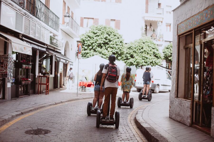 Granada: 1-Hour Panoramic Segway Tour - Back through the Moorish lanes