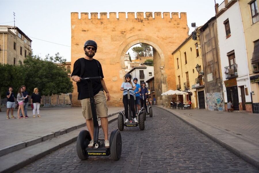 Granada: Historical City Center Guided Segway Tour - Sacromonte and the hilltop abbey
