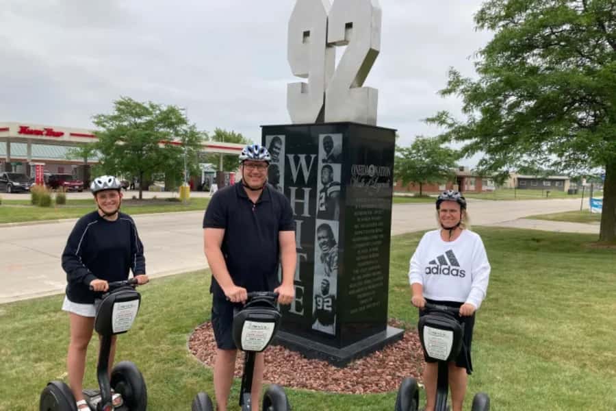 Green Bay: Stadium & Titletown District Segway Tour - Starting at Tundra Lodge
