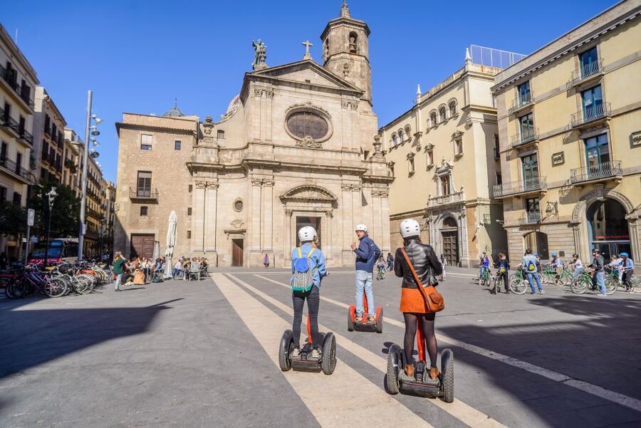 Intro Segway Tour Barcelona 1h - Waterfront views and the Montjuïc question
