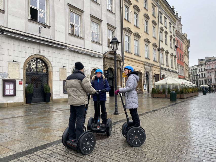 Krakow: 30min Segway Rental with Helmet and a photosession - Wawel Royal Castle and Dragon Cave