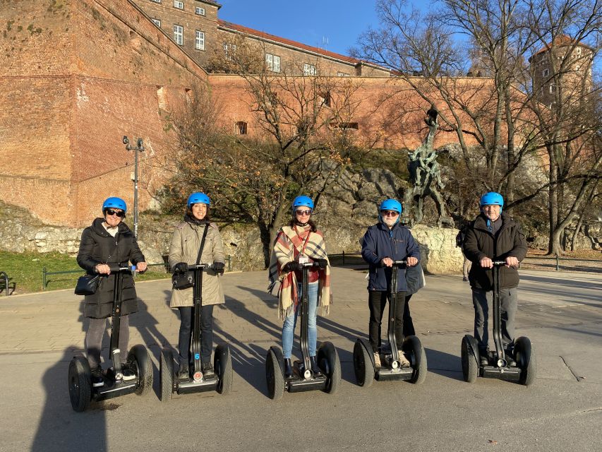 Krakow: 30min Segway Rental with Helmet and a photosession - The Vistula embankment and river views