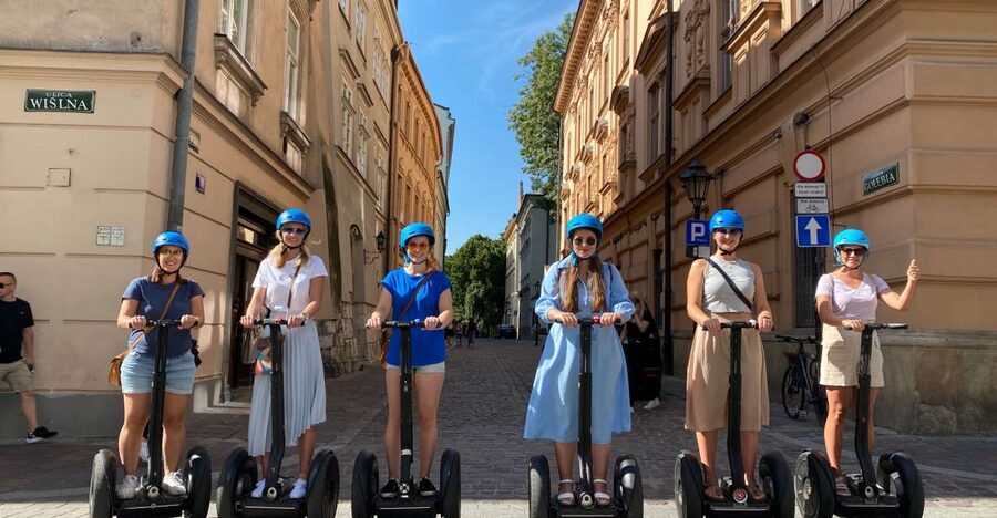 Krakow: 60 min, 120 min Segway Rental with photosession - Why a Segway works well in Krakow