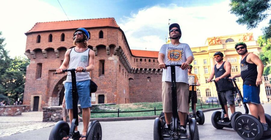 Krakow: Jewish Quarter Segway Tour - Churches and squares beyond the synagogue route