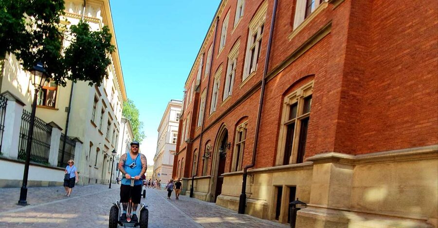 Krakow: Old Town & Jewish Quarter 2-Hour Segway Tour - Why this route works well in Krakow