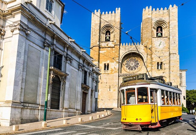 Lisbon Segway 1.5-Hour Private Tour: Bairro do Castelo, Mouraria - Learning to ride before entering old Lisbon