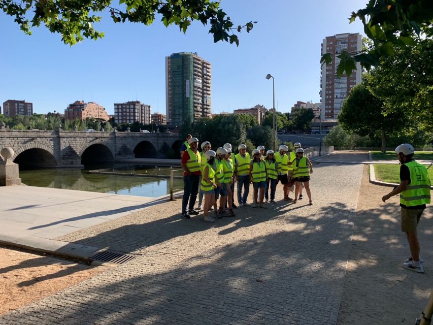 Madrid: Madrid Rio Park Segway Private Tour - Following the Manzanares River through Madrid Rio