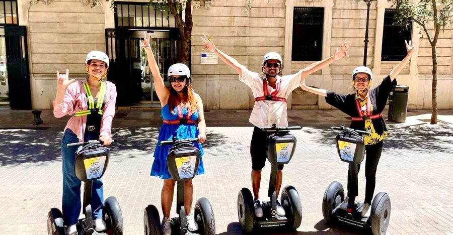 Mallorca: 2-Hour Sightseeing Segway Tour with Local Guide - La Lonja and Palma’s coastal turn