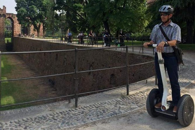Milan: Segway Tour with Local Tourist Guide Live - 3 hours & half - Medieval Milan at Piazza Mercanti