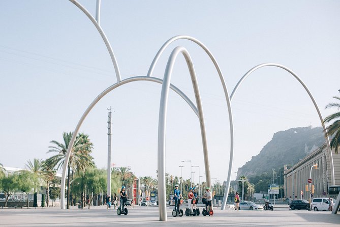 Montjuic Hill: Panoramic Segway Tour - MNAC and the Magic Fountain viewpoint