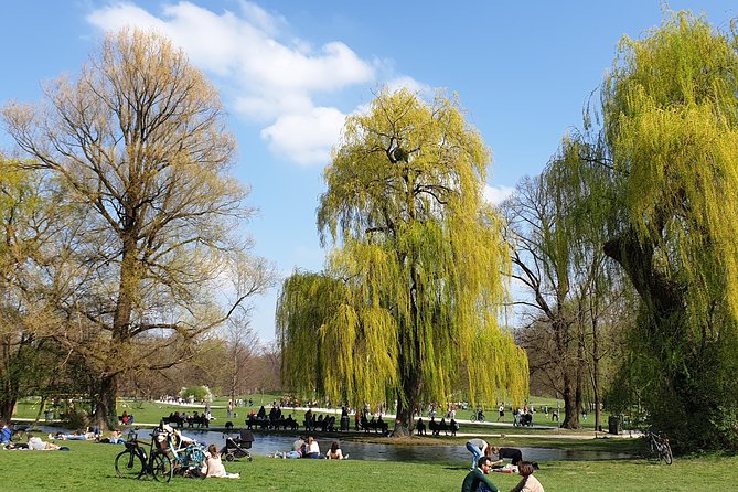 Munich's Highlights 3-hour Segway Tour - The first 10 to 20 minutes: learning the machine