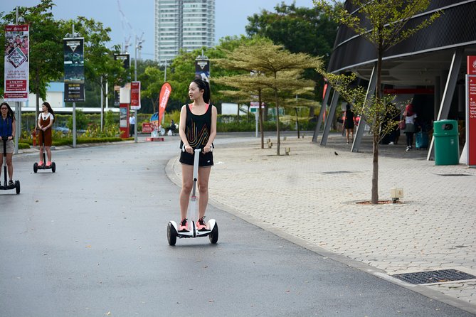 O-Ride Singapore Marina Bay Sands Mini Segway Tour - Crossing Marina Barrage toward Marina Bay