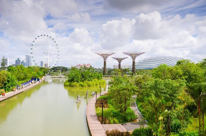 O-Ride Singapore Marina Bay Sands Mini Segway Tour - Marina Bay Sands and the modern skyline