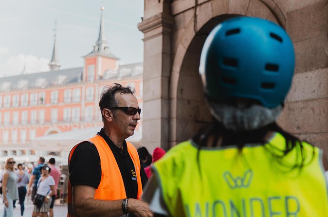 Old city and Madrid río by segway - Almudena Cathedral and the royal quarter