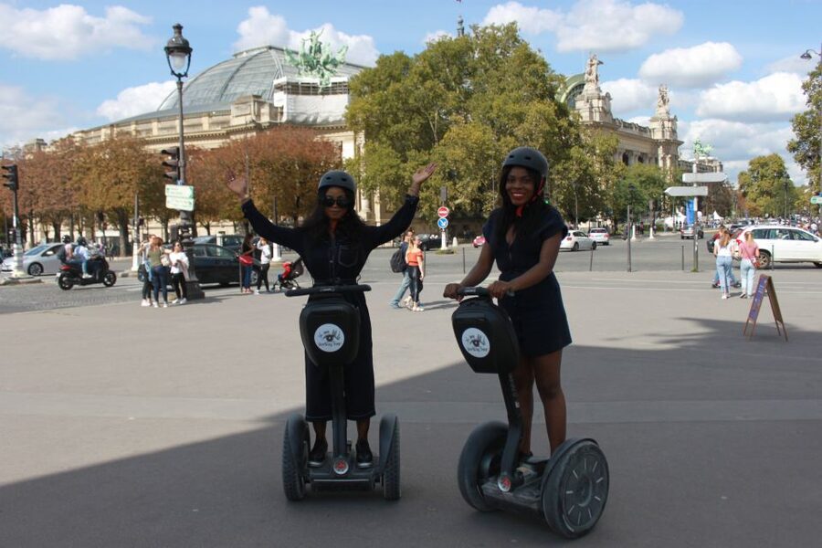 Paris: Guided Segway Tour - The Louvre and the Seine