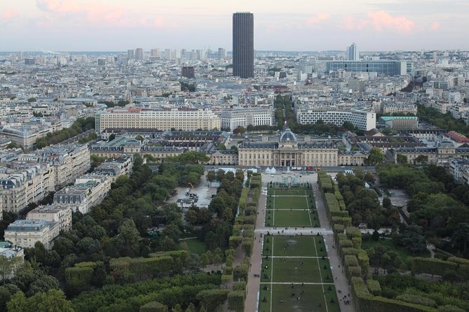 Paris: Segway Night highlights small group tour - Key points to know before booking