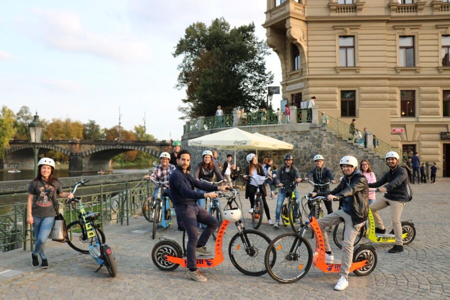 Prague: Grand Segway and eScooter Live Guided City Tour - Key points at a glance