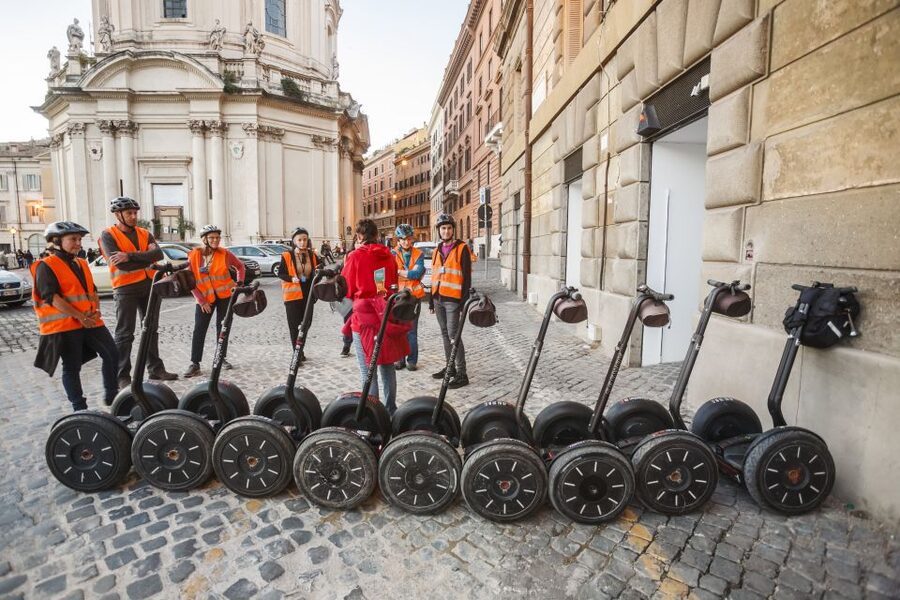 Rome: Night Segway Tour - The Pantheon and Temple of Hadrian