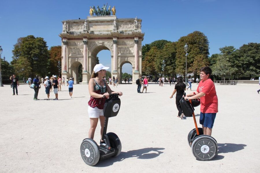 Segway private tour of 1.5 hour - Crossing Pont Alexandre III