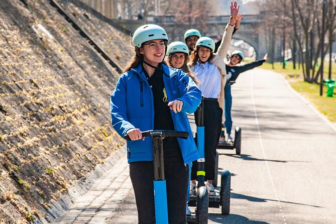 Segway - Ride along the rivers 1h30 - Lyon by Segway, from courthouse to riverbank