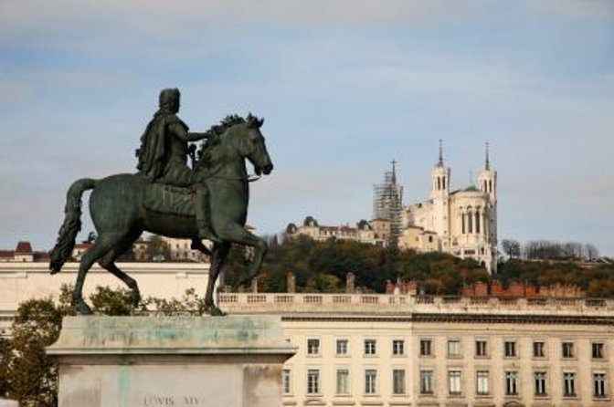 Segway - Ride along the rivers 1h30 - Vieux Lyon and the courthouse’s 24 columns