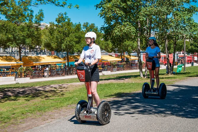 Segway Tour by ComhiC - Presqu'île - 1h - Lyon’s murals at La Bibliothèque de la Cité